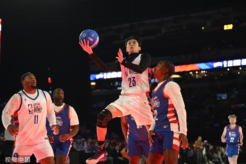 他不仅在足 他不仅在足