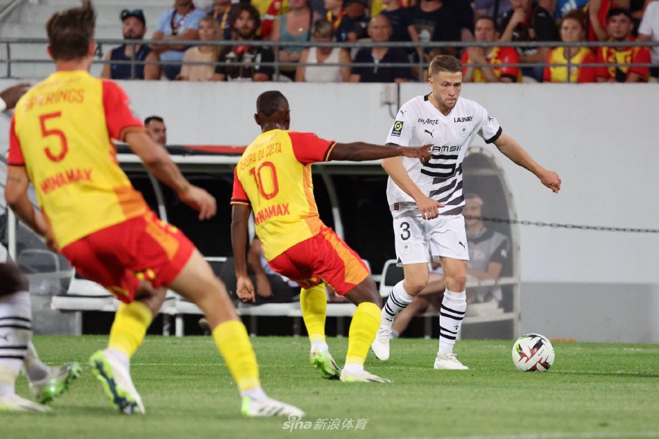 涯充满了辉 涯充满了辉