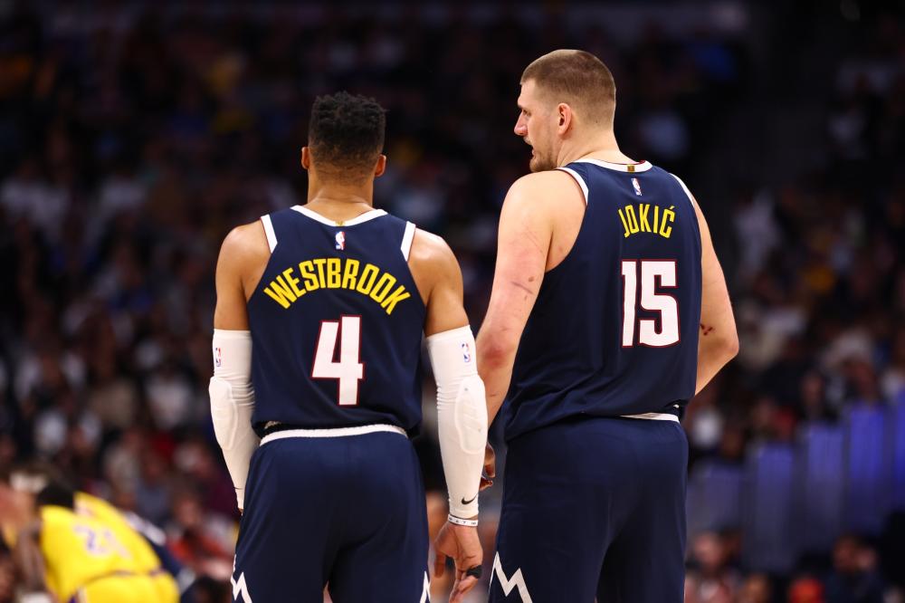 仅向世界展 仅向世界展